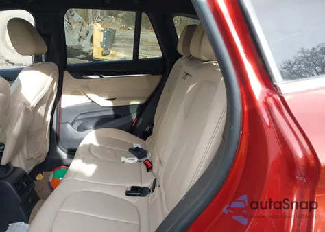 2018 BMW X1 xDrive28I z USA, uszkodzony, nr VIN WBXHT3C37J5K21409